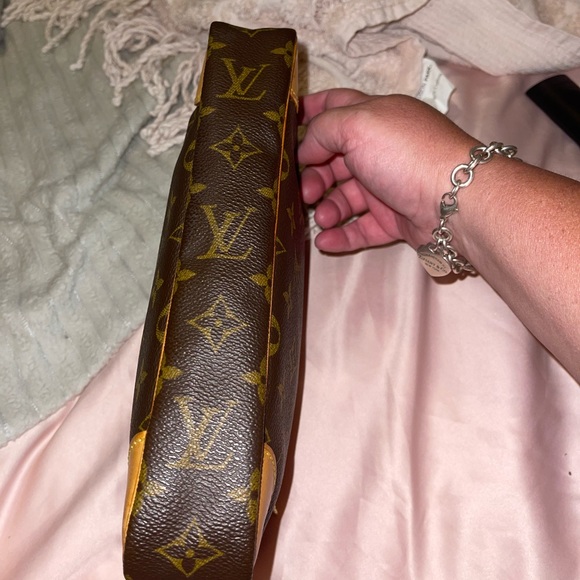 Authentic Louis Vuitton Monogram Marly dragonne GM Used condition - Picture 4 of 15